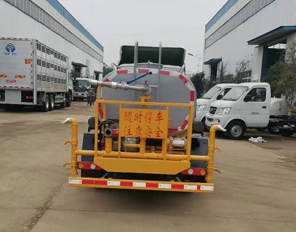 國六東風(fēng)小霸王3方藍牌灑水車 國六東風(fēng)小霸王3方藍牌灑水車