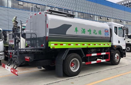 程力新款灑水車圖片 程力新款灑水車圖片