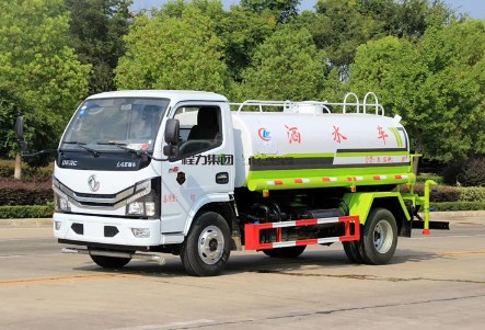 國六東風(fēng)多利卡5噸灑水車圖片 國六東風(fēng)多利卡5噸灑水車圖片