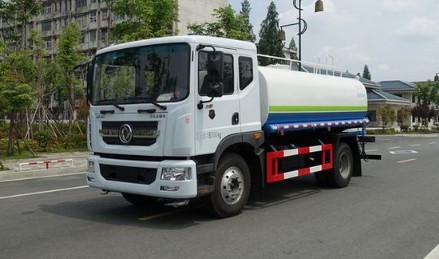 東風(fēng)多利卡國(guó)六12噸灑水車 東風(fēng)多利卡國(guó)六12噸灑水車